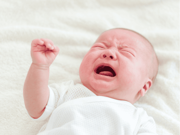 眠いのに不快な子ども