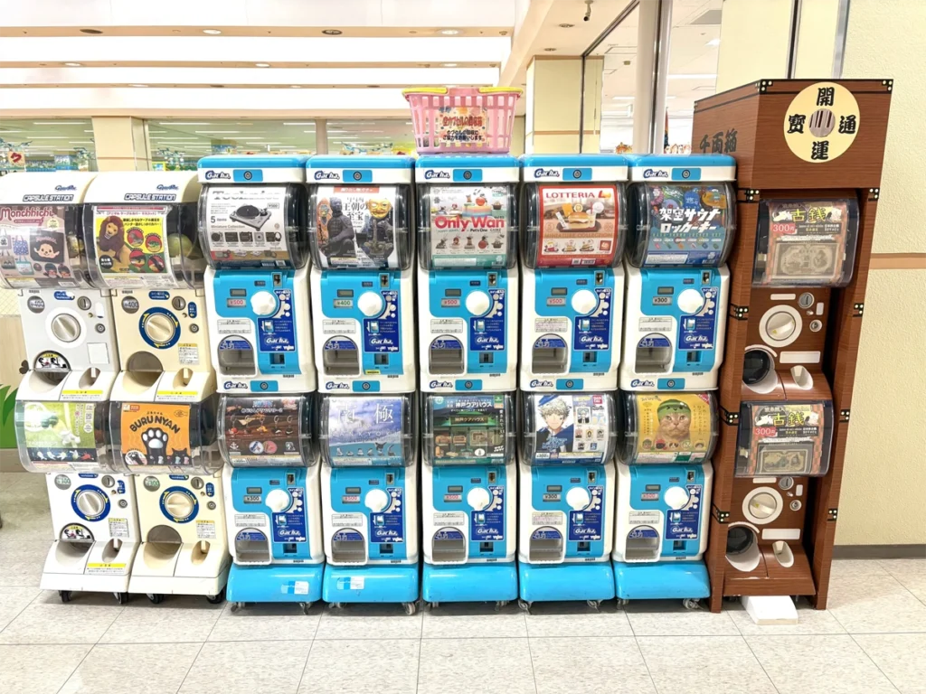 ベイシア矢板店2階あそびのくに|ガチャガチャ一覧
