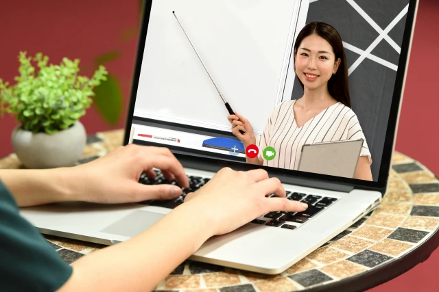 インターネットアカデミーのオンライン授業の様子イメージ