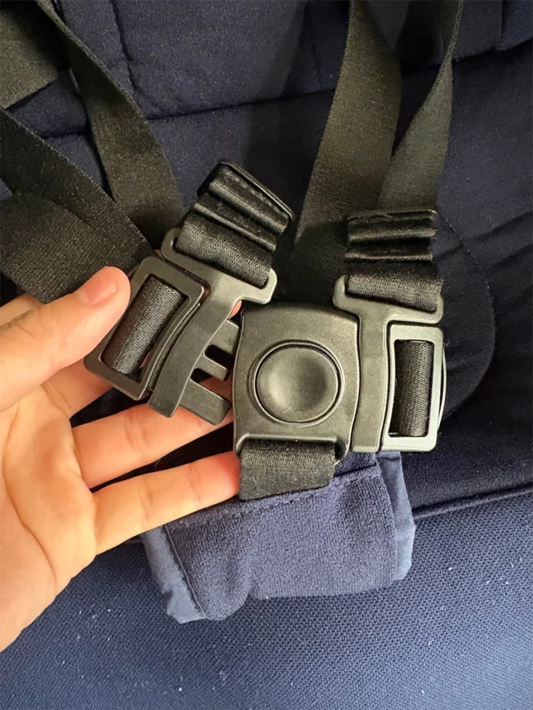 中古ベビーカーのロック部分