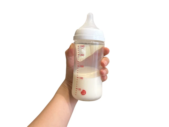 ウォーターサーバーのメリット|調乳が楽々!