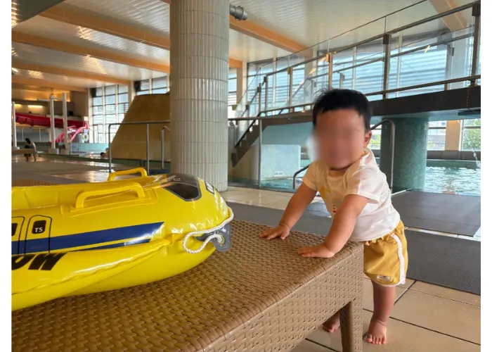 16:00|人気の屋内プールへ